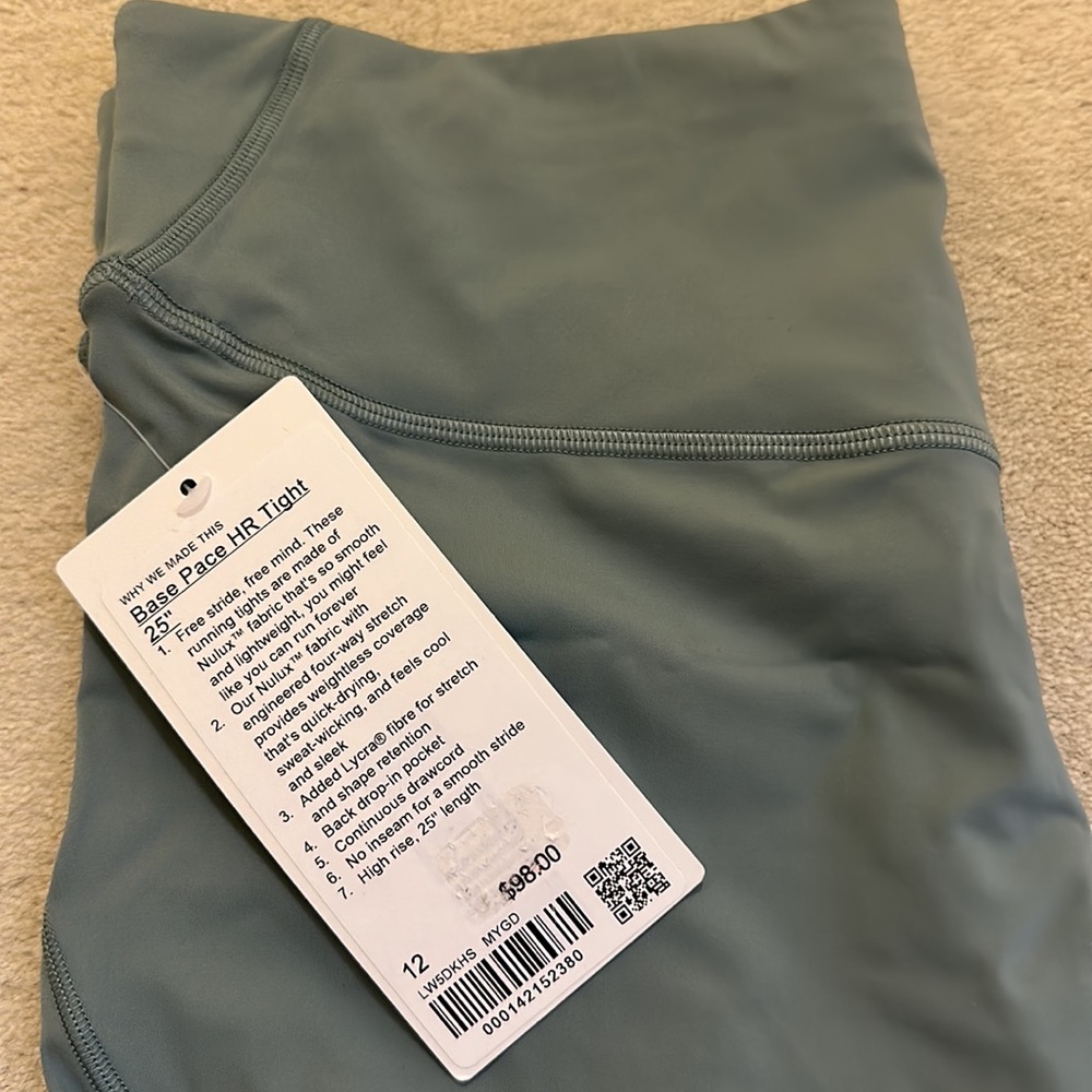 BRAND NEW WITH TAGS LULULEMON LEGGINGS - Picture 3 of 5